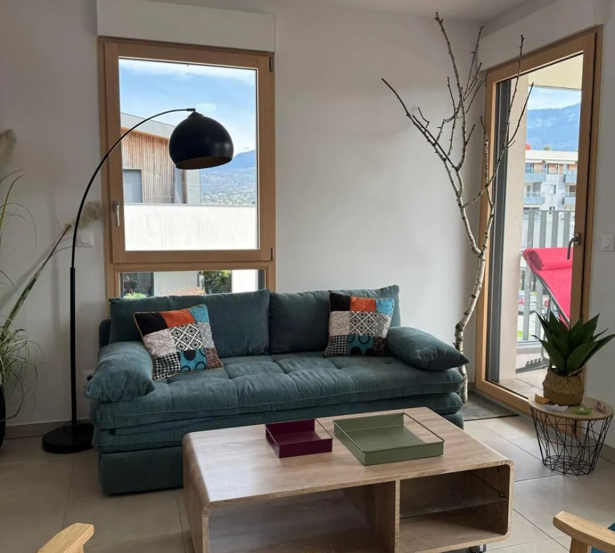 Apartment La Parenthese Du Lac - Lake View And Private Parking Aix-les-Bains