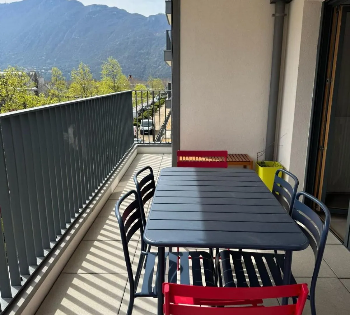 La Parenthese Du Lac - Lake View And Private Parking Aix-les-Bains France