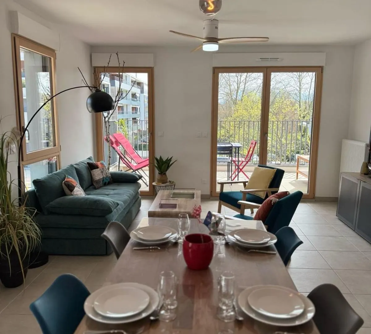 La Parenthese Du Lac - Lake View And Private Parking Aix-les-Bains